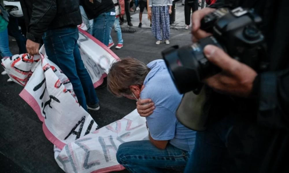 Πανεκπαιδευτικό συλλαλητήριο: Ένας τραυματίας από επίθεση των ΜΑΤ